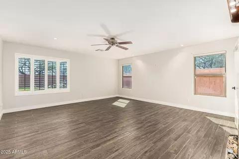Living - 2425 W Florentine Rd, Phoenix, AZ 85086 photo 3 of 6