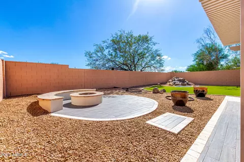 Exterior - 2425 W Florentine Rd, Phoenix, AZ 85086 photo 3 of 8