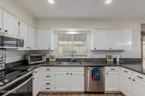 5918 E Fairfield St, Mesa, AZ 85205 photo 12
