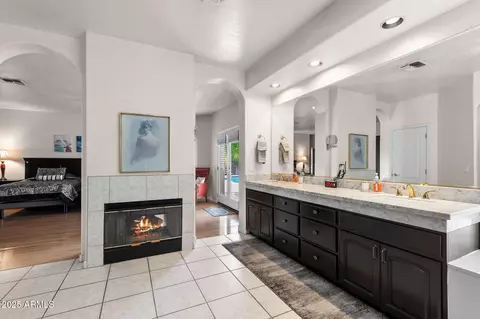 Bath - 1903 E Freeport Ct, Gilbert, AZ 85234 photo 1 of 6