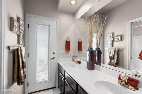Bath - 1903 E Freeport Ct, Gilbert, AZ 85234 photo 6 of 6