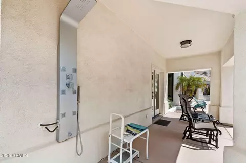 Exterior - 1903 E Freeport Ct, Gilbert, AZ 85234 photo 6 of 11