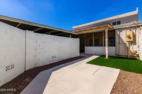 Exterior - 1707 W Marlette Ave, Phoenix, AZ 85015 photo 5 of 8