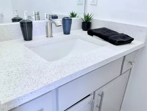 Bath - 1707 W Marlette Ave, Phoenix, AZ 85015 photo 4 of 5