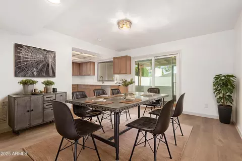 Dining - 1707 W Marlette Ave, Phoenix, AZ 85015 photo 1 of 1