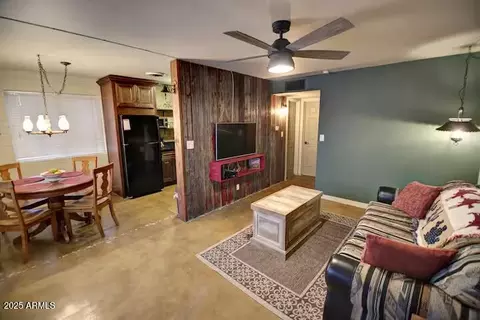 161 E 2nd Ave, Mesa, AZ 85210 photo 2