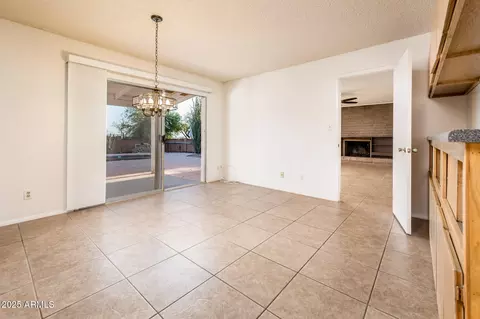 2431 E Ocotillo Rd, Phoenix, AZ 85016 photo 10
