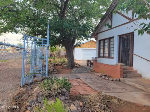 3792 S Towner Ave, Naco, AZ 85620