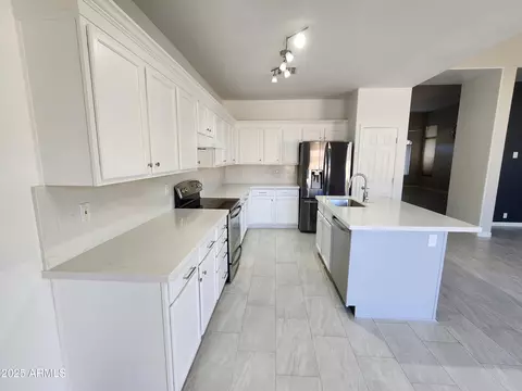 Kitchen - 1754 E Cotton Ct, Gilbert, AZ 85234 photo 1 of 3