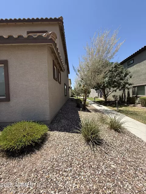 Exterior - 1724 W Pollack St, Phoenix, AZ 85041 photo 2 of 6