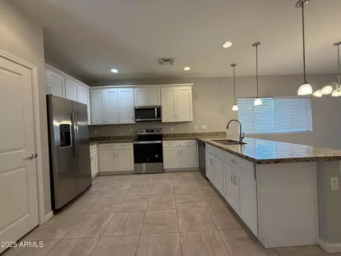 Kitchen - 1724 W Pollack St, Phoenix, AZ 85041 photo 1 of 4