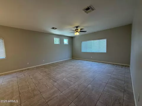 Living - 1724 W Pollack St, Phoenix, AZ 85041 photo 1 of 2