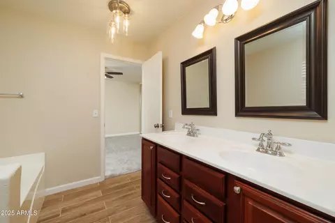 Bath - 3782 E Jasper Dr, Gilbert, AZ 85296 photo 1 of 3