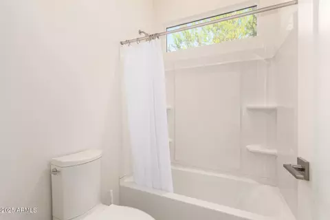 Bath - 11107 E Unity Ave, Mesa, AZ 85212 photo 2 of 3