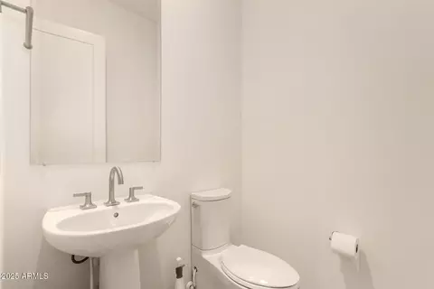 Bath - 11107 E Unity Ave, Mesa, AZ 85212 photo 3 of 3