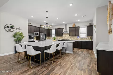 21011 E Aquarius Way, Queen Creek, AZ 85142