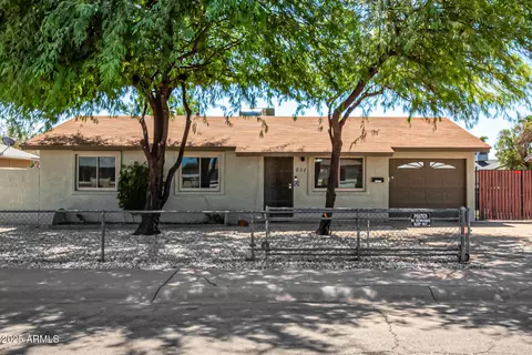 651 E Carla Vista Dr, Chandler, AZ 85225
