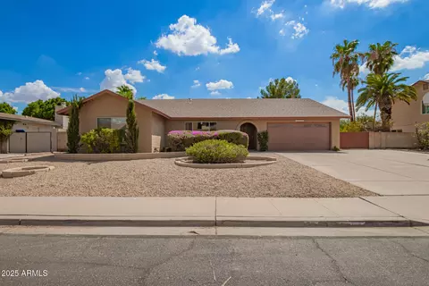 1351 W Lobo Ave, Mesa, AZ 85202