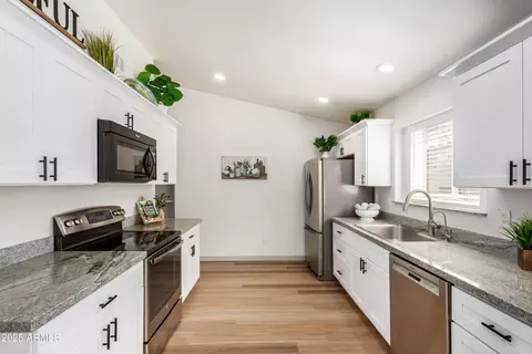 3862 E Stanford Ave, Gilbert, AZ 85234 photo 2