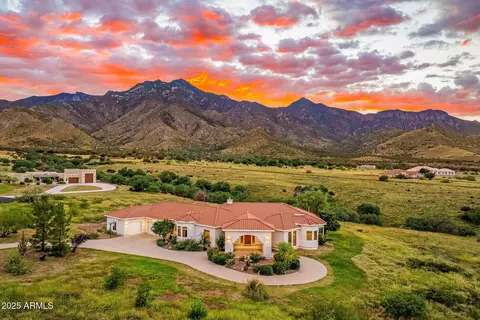 9566 S Swiss Ct, Hereford, AZ 85615