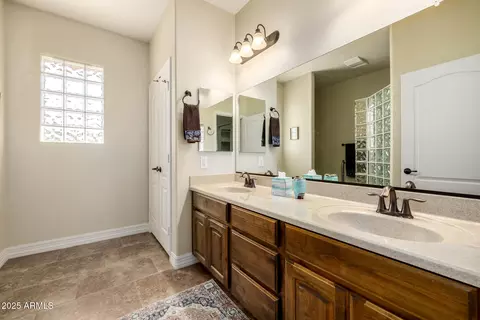 Bath - 11132 E Ocaso Ave, Mesa, AZ 85212 photo 1 of 3