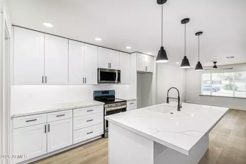 500 E Hermosa Dr, Tempe, AZ 85282