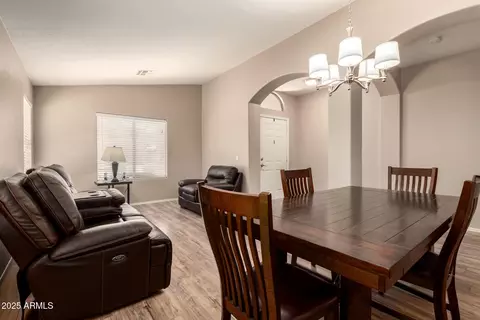 Dining - 2730 E Valencia Dr, Phoenix, AZ 85042 photo 1 of 3
