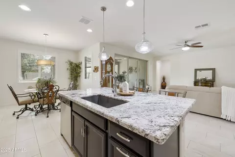10311 E Thunderbolt Ave, Mesa, AZ 85212 photo 8