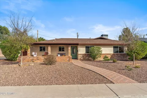 3221 N 41st Pl, Phoenix, AZ 85018 photo 3