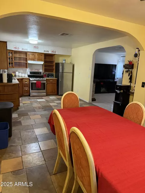 Kitchen - 1627 W Carson Rd, Phoenix, AZ 85041 photo 1 of 5