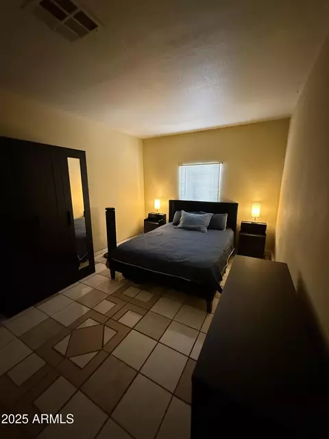 Bedroom - 1627 W Carson Rd, Phoenix, AZ 85041 photo 4 of 5