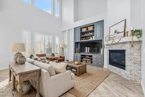 Living - 3973 E Hashknife Rd, Phoenix, AZ 85050 photo 7 of 8