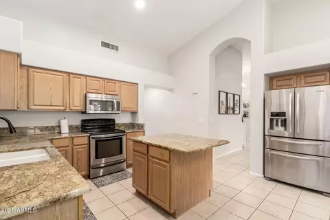Kitchen - 9515 E Lompoc Ave, Mesa, AZ 85209 photo 4 of 4