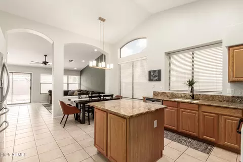 Kitchen - 9515 E Lompoc Ave, Mesa, AZ 85209 photo 3 of 4