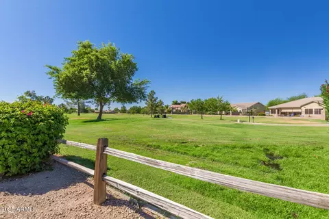 Exterior - 9515 E Lompoc Ave, Mesa, AZ 85209 photo 5 of 6