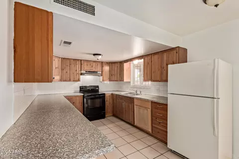 1848 E Berry Cir, Mesa, AZ 85204 photo 3