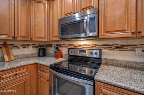 Kitchen - 7726 E Baseline Rd #117, Mesa, AZ 85209 photo 2 of 2