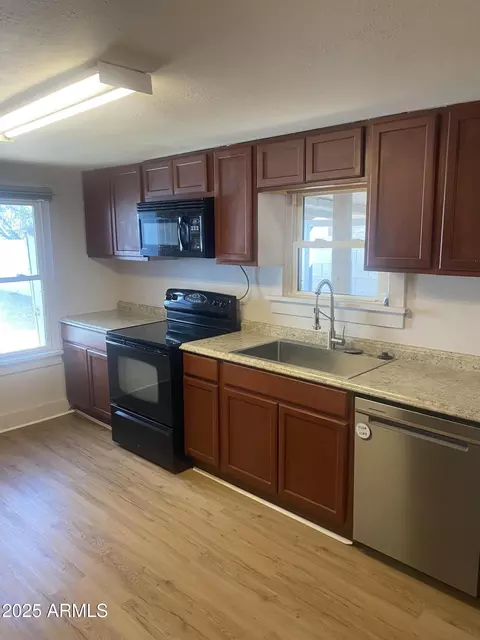Kitchen - 374 W Bealey Ave, Coolidge, AZ 85128 photo 5 of 5