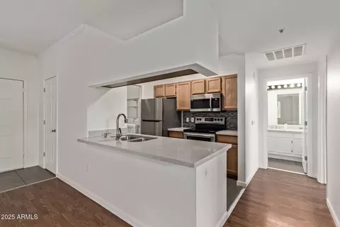 Kitchen - 5401 E Van Buren St #2016, Phoenix, AZ 85008 photo 1 of 3
