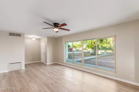 Living - 5220 N 19th Dr, Phoenix, AZ 85015 photo 1 of 2