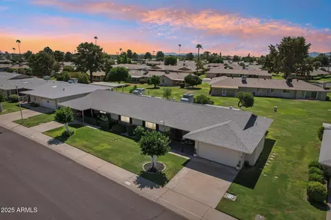 10845 W Hatcher Rd, Sun City, AZ 85351