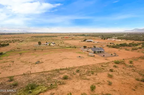 View/Area - 10293 E White Wolf Run, Hereford, AZ 85615 photo 5 of 10