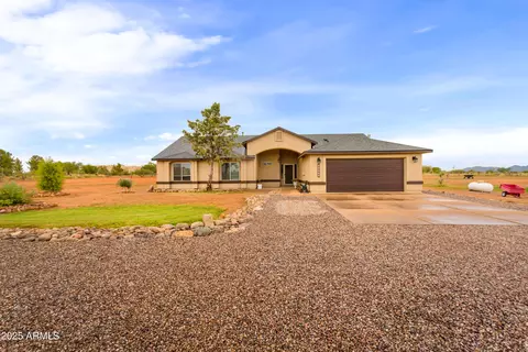 Exterior - 10293 E White Wolf Run, Hereford, AZ 85615 photo 1 of 6