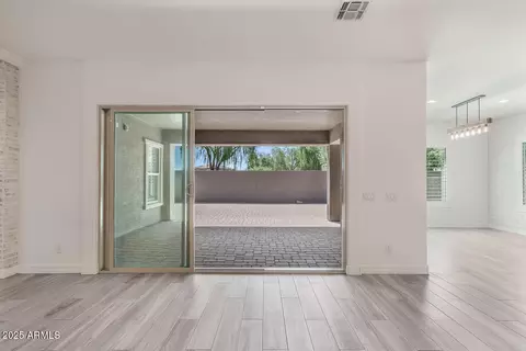 1167 E Knightsbridge Way, Gilbert, AZ 85297 photo 10