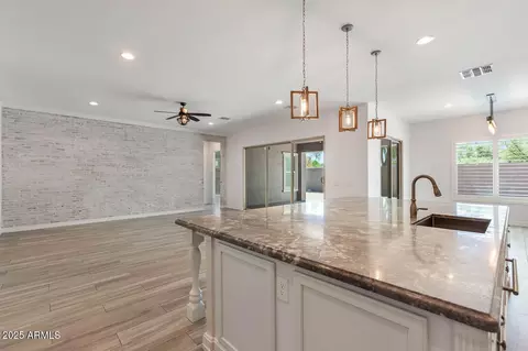 1167 E Knightsbridge Way, Gilbert, AZ 85297 photo 13