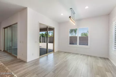 1167 E Knightsbridge Way, Gilbert, AZ 85297 photo 11