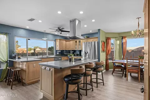 Kitchen - 4716 E Carmen St, Phoenix, AZ 85044 photo 1 of 6