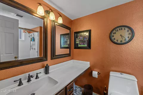 Bath - 4716 E Carmen St, Phoenix, AZ 85044 photo 2 of 5