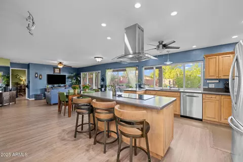 Kitchen - 4716 E Carmen St, Phoenix, AZ 85044 photo 6 of 6
