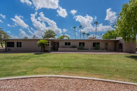 25223 S Berry Brook Dr, Sun Lakes, AZ 85248